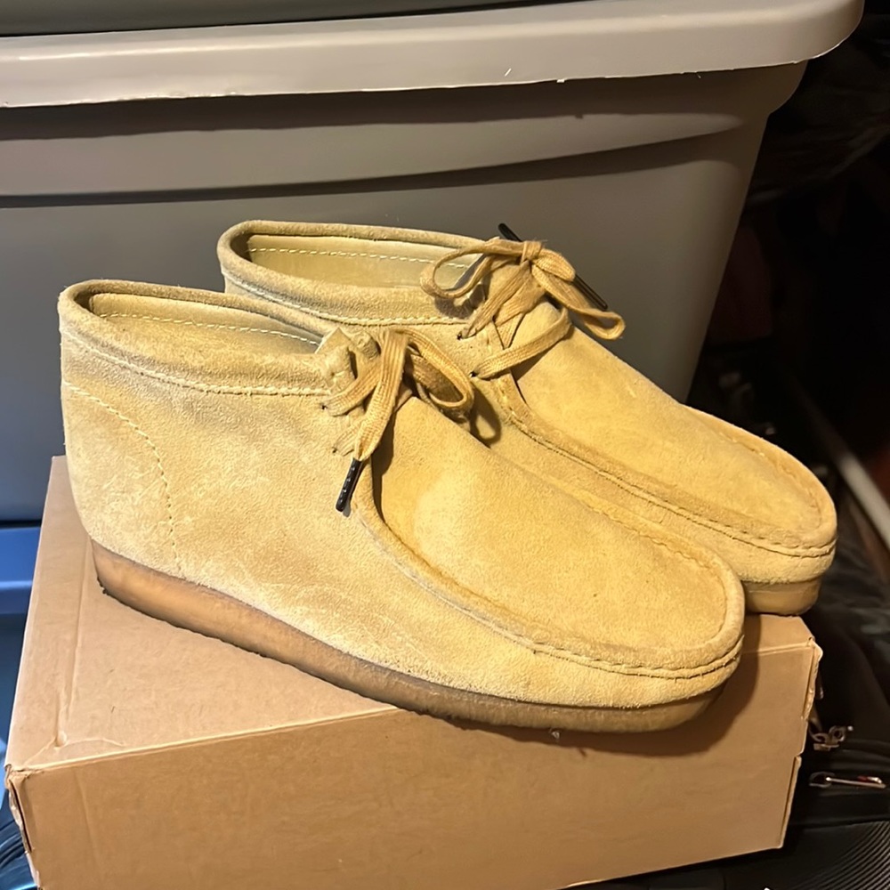 Clarks Wallabee